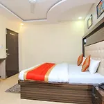 Oyo 8883 Hotel Comfort Zone