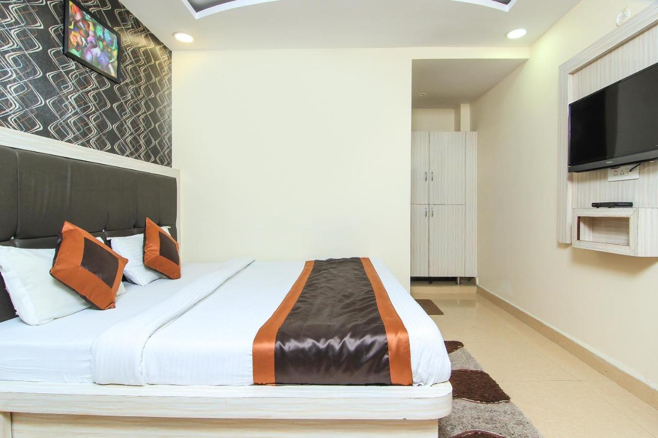 Hotel Oyo 8883 Comfort Zone 3*